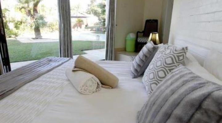 La Dolce Vita Guest House