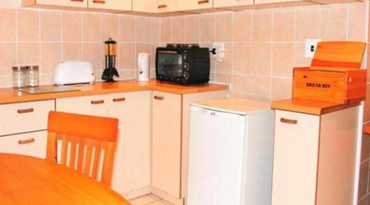 African Aquila Guest Lodge