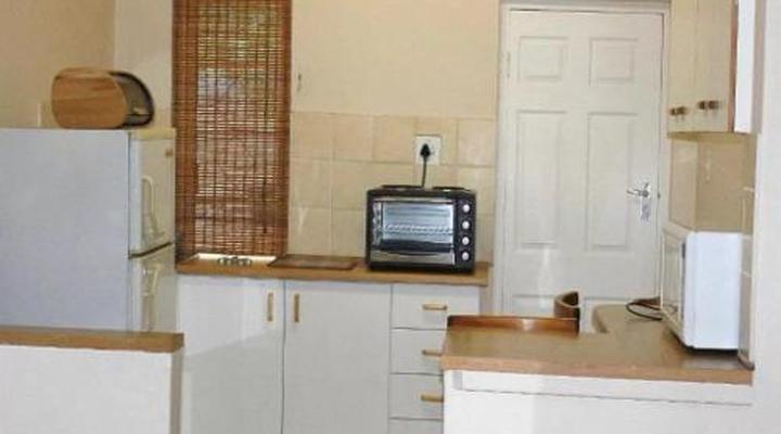 African Aquila Guest Lodge