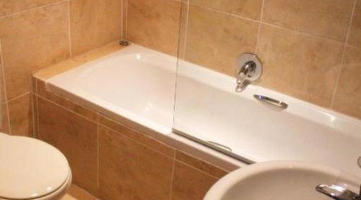 African Aquila Guest Lodge