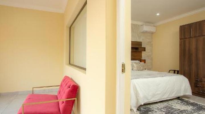 Royale Marlothi Safari Lodge