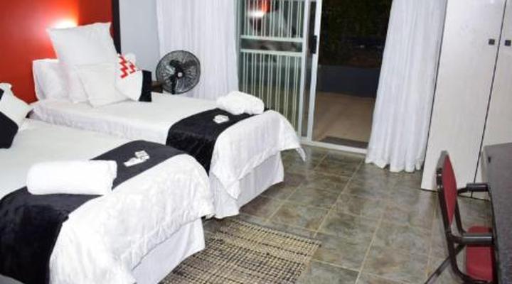 Oppi Hoek Guesthouse