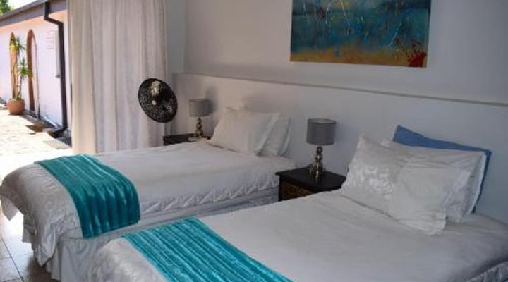 Oppi Hoek Guesthouse