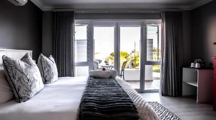 Whale Coast Ocean Villa