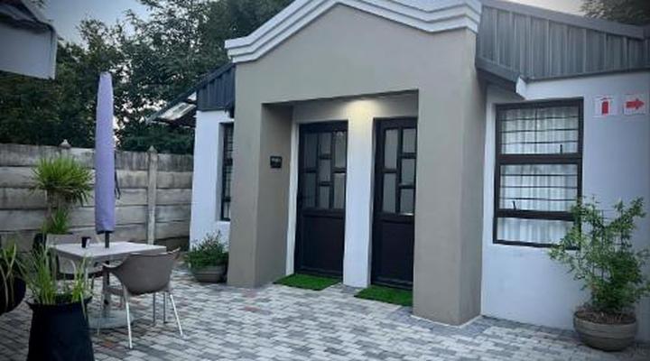 Modern Goldfields Apartment