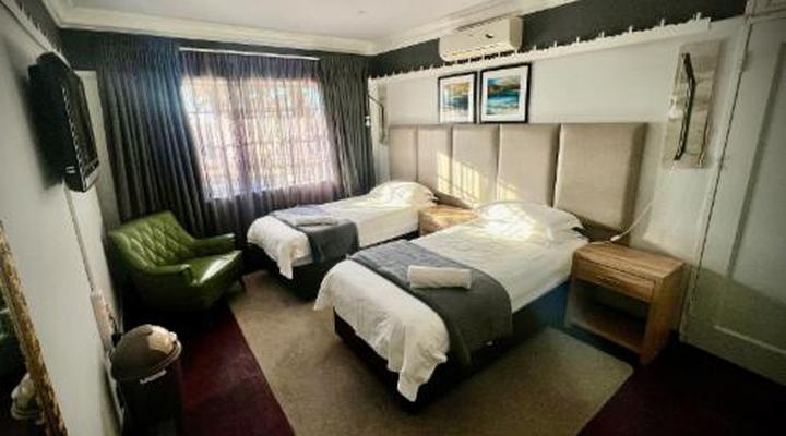 Modern Goldfields Apartment