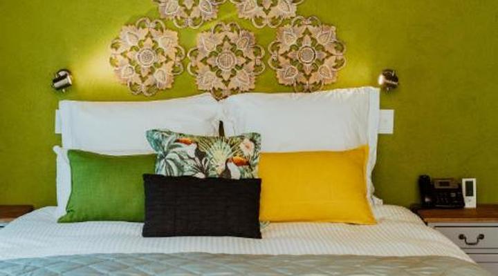 TshiBerry Bed & Breakfast