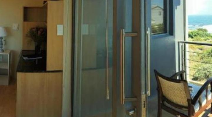 Marine 5 Guest House