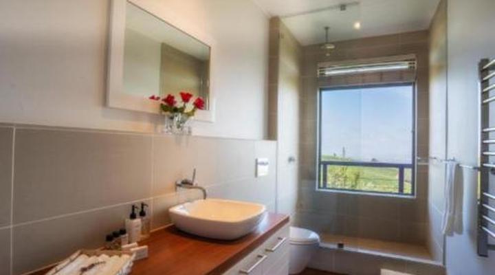 Bush Lodge at Hidden Valley Wines