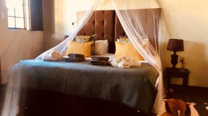 Addo African Home, Restaurant & Safari