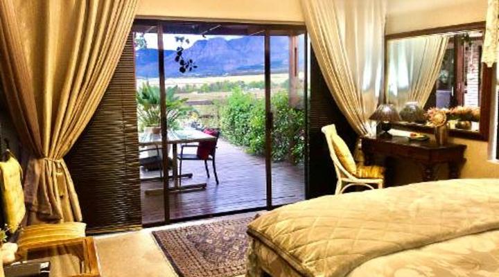 Wellington Country House