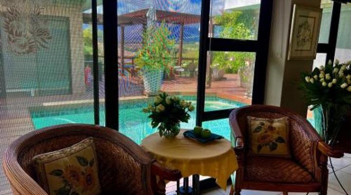 Wellington Country House