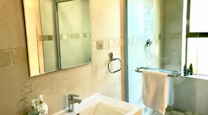 Wellington Country House