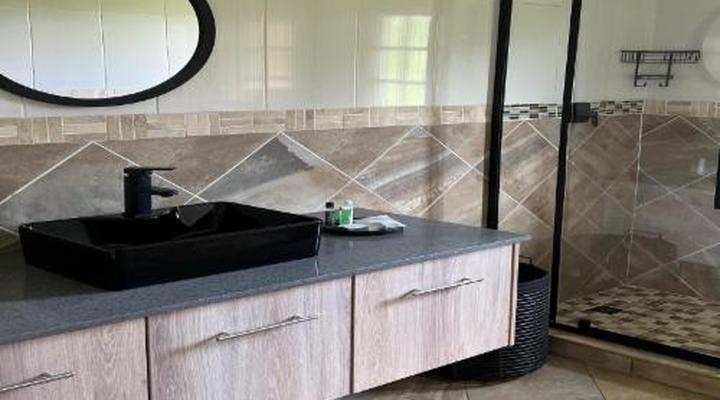 Sanctuary Life Guest Farm