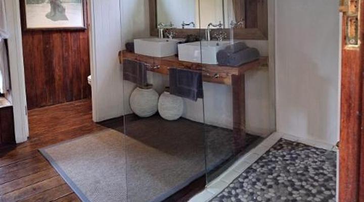 Barefoot Addo Elephant Lodge