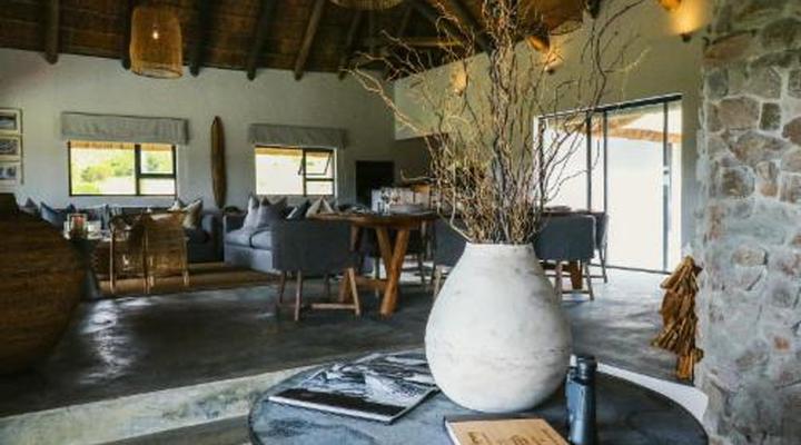 Barefoot Addo Elephant Lodge