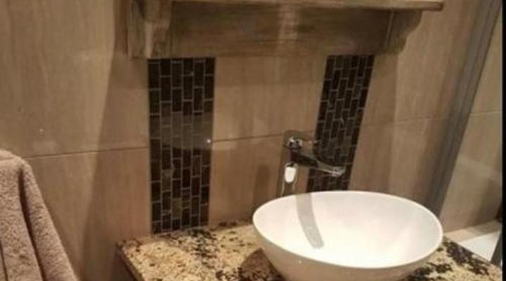 Aquila and Priscilla Guesthouse