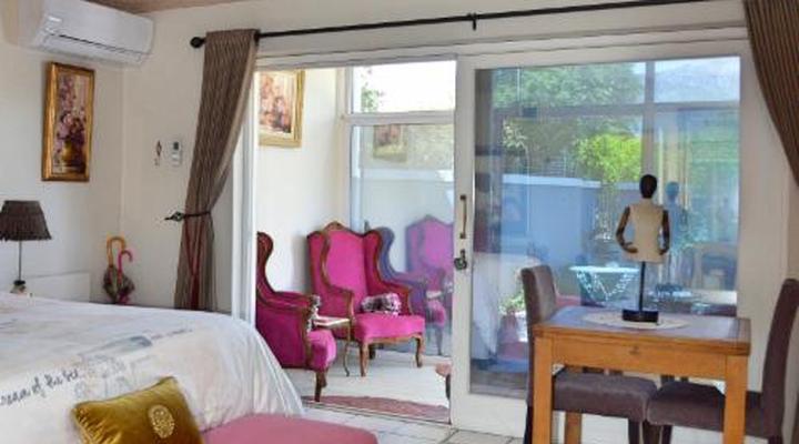 1AA Wilhelminia Apartments