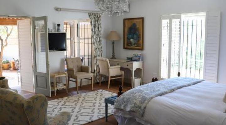 Maison - H Guest House