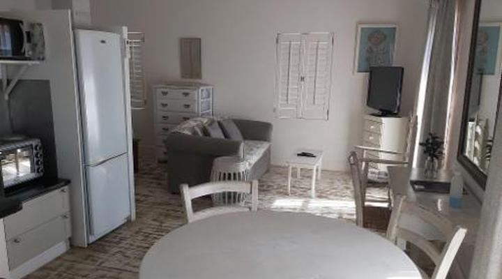 Maison - H Guest House