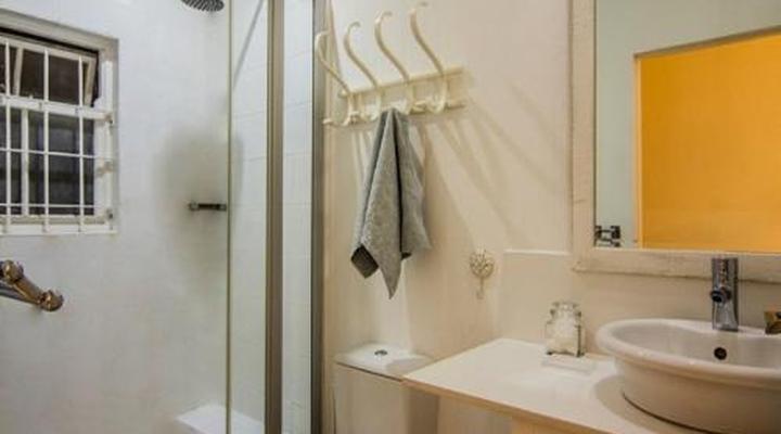 Maison - H Guest House