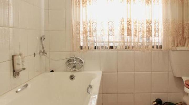 Jakkalsdraai Guesthouse