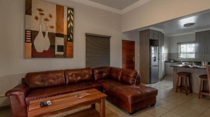 Camelot Guest House & Apartments