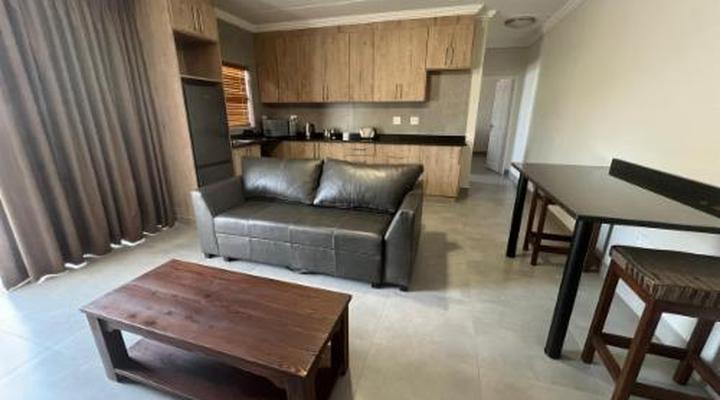 Camelot Guest House & Apartments