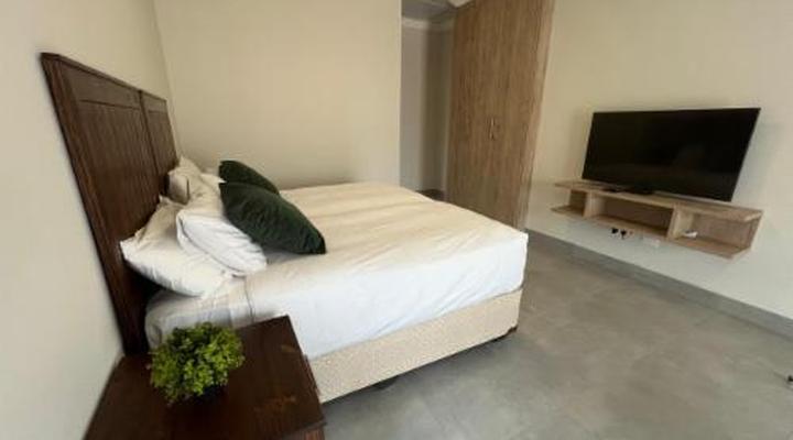 Camelot Guest House & Apartments