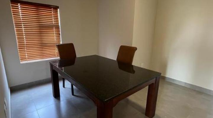 Camelot Guest House & Apartments