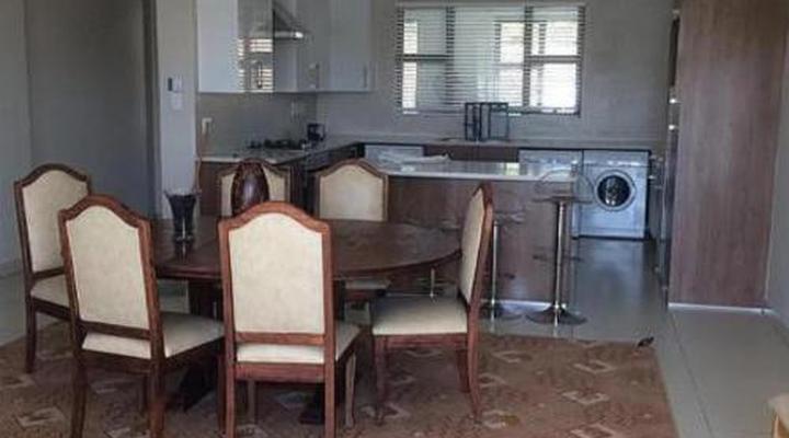 86 Edison Guest Lodge