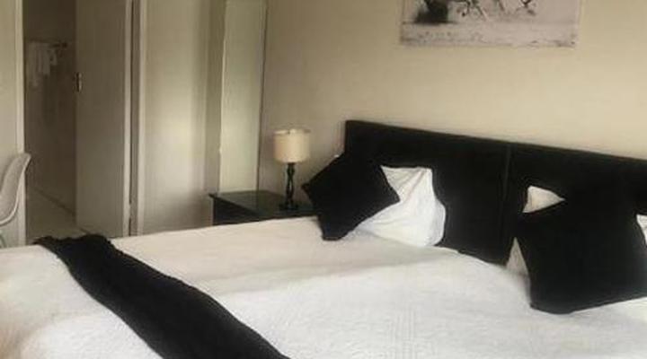 86 Edison Guest Lodge