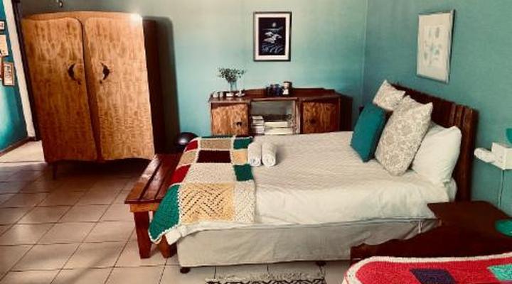 Suzie's Coffee Shop Bed & Breakfast