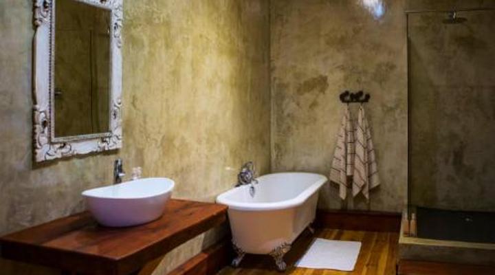 Three Birds Country House