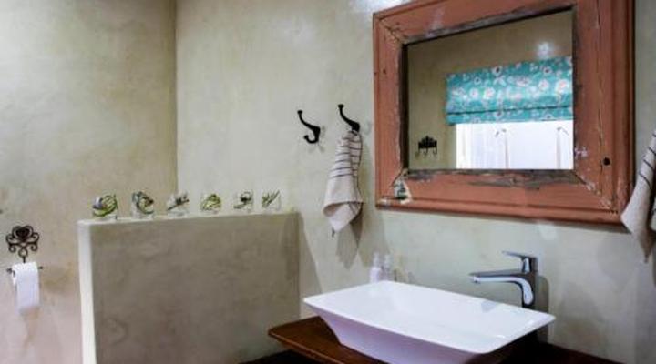 Three Birds Country House