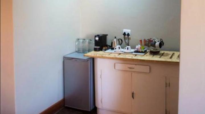 Three Birds Country House