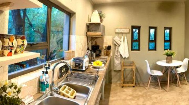 iKhaya LamaDube Game Lodge