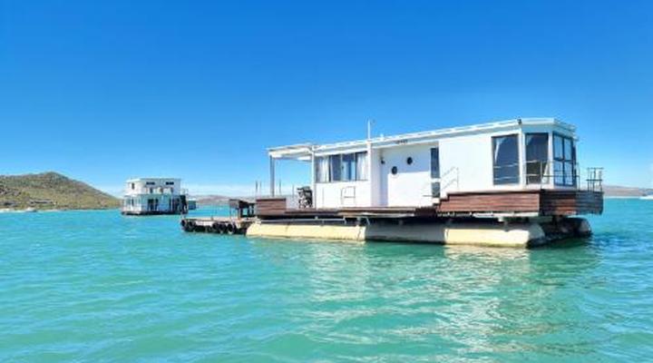 Kraalbaai Lifestyle House Boats