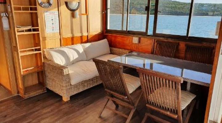 Kraalbaai Lifestyle House Boats
