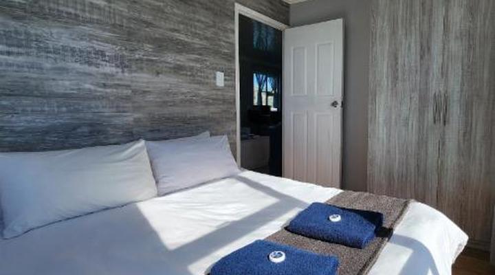 Kraalbaai Lifestyle House Boats