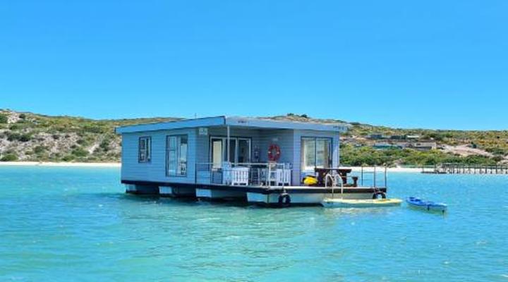 Kraalbaai Lifestyle House Boats