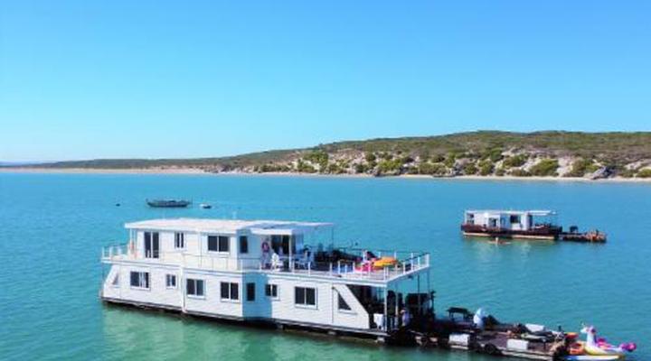 Kraalbaai Lifestyle House Boats