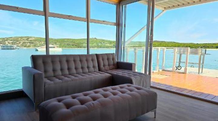 Kraalbaai Lifestyle House Boats
