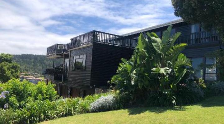 Dutton's Cove Guesthouse