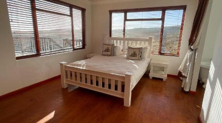 Dutton's Cove Guesthouse