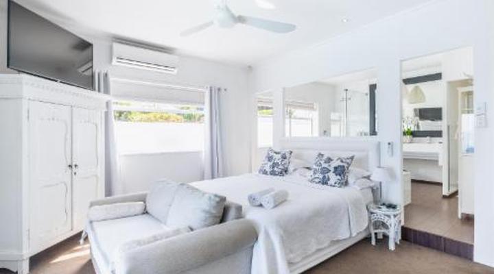 Clifton Sunset 24/7 Power and Heated Infinity Pool