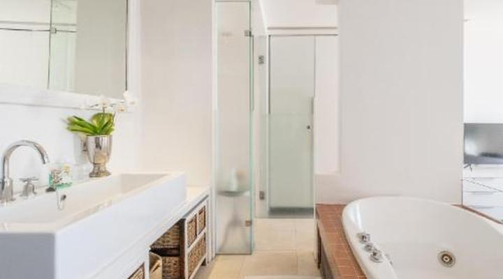 Clifton Sunset 24/7 Power and Heated Infinity Pool