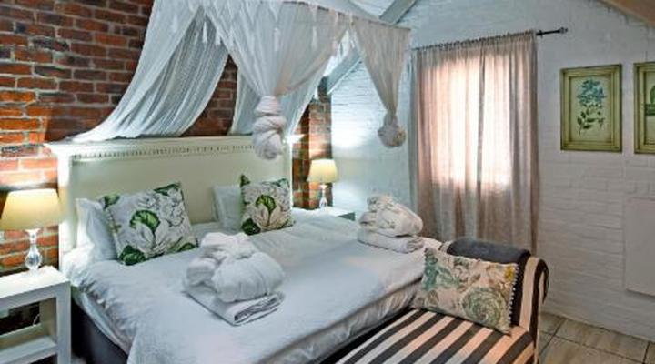 Los Olivos at the Yard