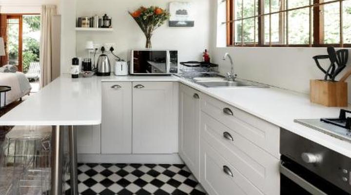 Hillingdale on Alexandra