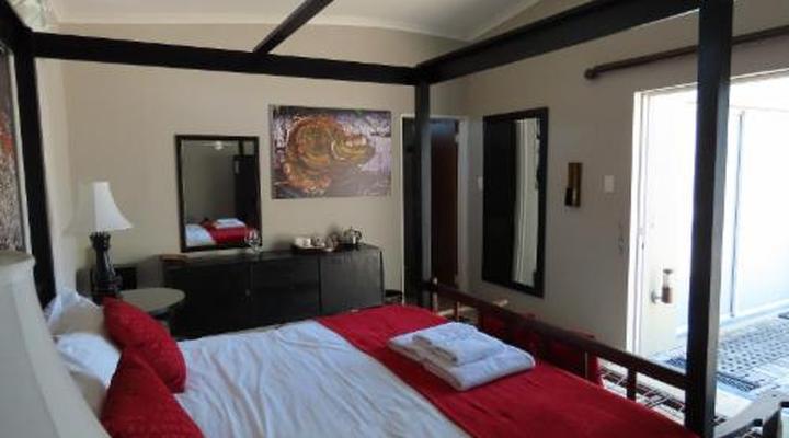 Sunset Lodge & Safaris